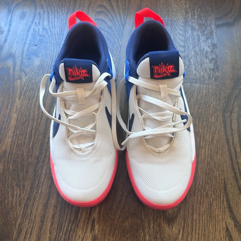 Nike Hustled X - SU21 White and Red Sneakers size 4 youth